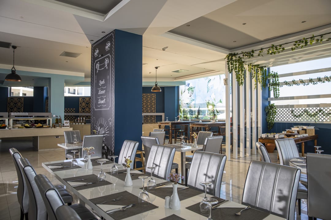 Gastro Asterias Beach Resort