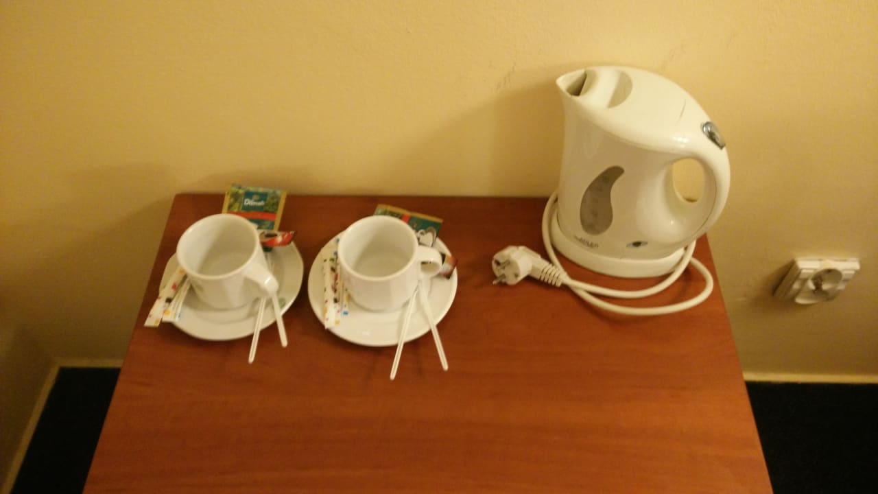 Zimmer Sangate Hotel Airport