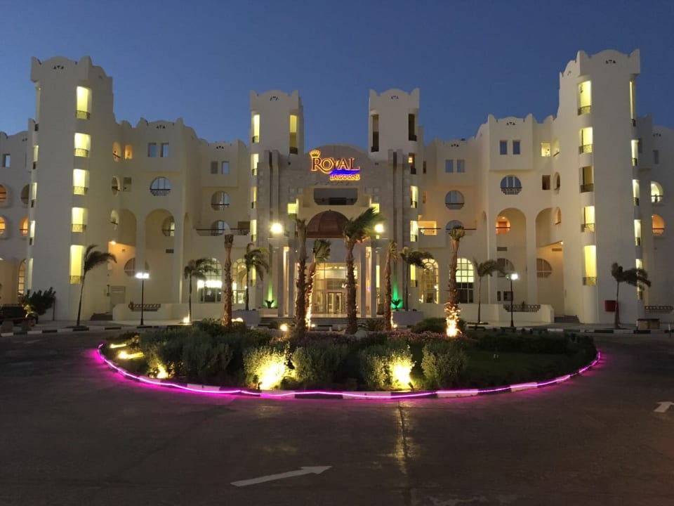 Außenansicht Royal Lagoons Resort & Aqua Park