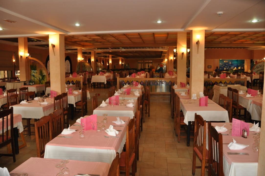 Teil des Speisesaales Hotel Paradis Palace