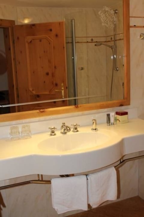 Waschbecken Das Karwendel - Ihr Wellness Zuhause am Achensee