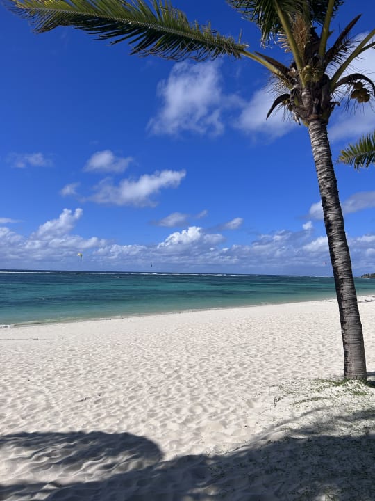 Strand Crystals Beach Resort Belle Mare, a member of Radisson Individuals