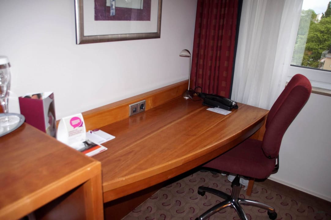 Zimmer und deren Ausstattung Crowne Plaza ® Hamburg - City Alster