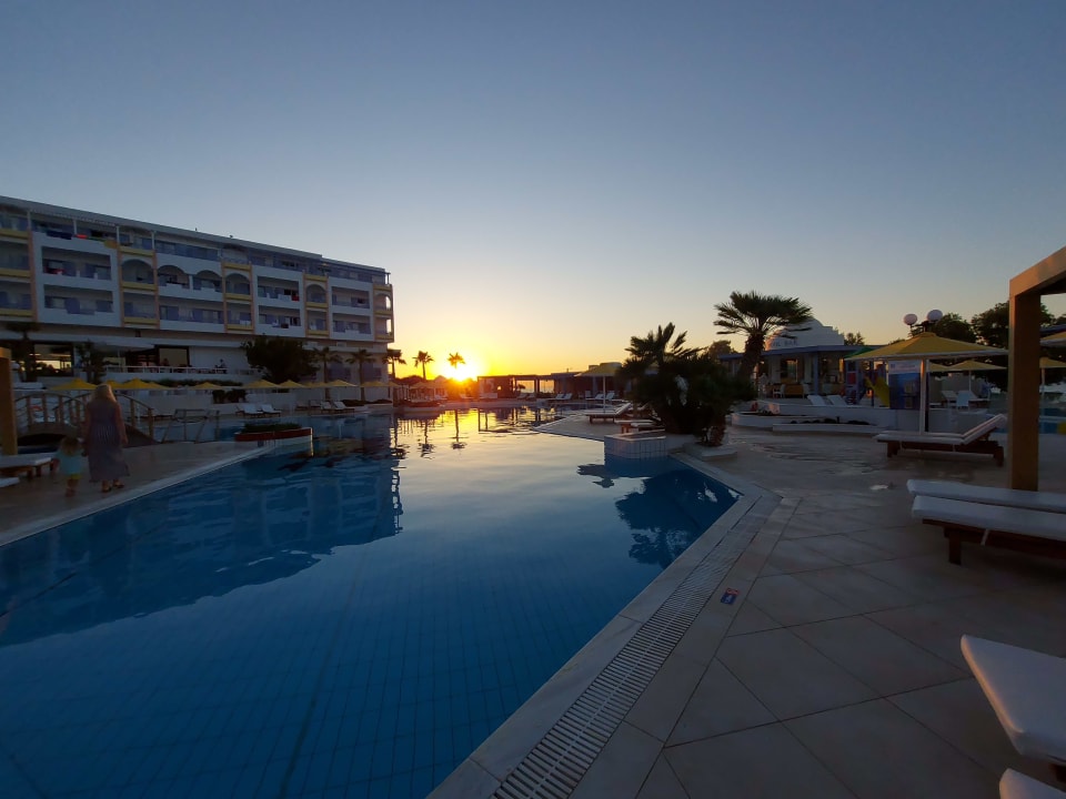 Pool Hotel Serita Beach