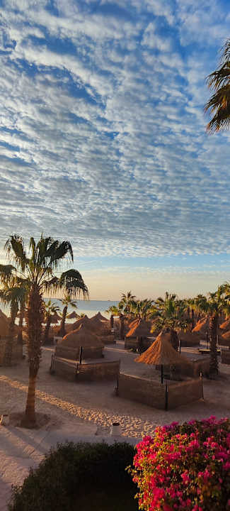 Strand Lotus Bay Beach Resort