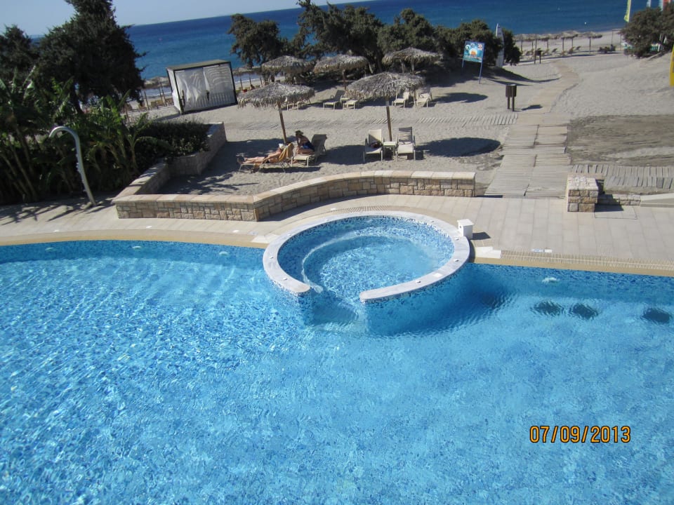 Jacuzzi Blue Lagoon Village