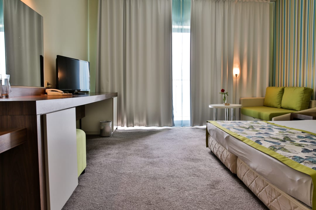 Zimmer Park Hotel Golden Beach