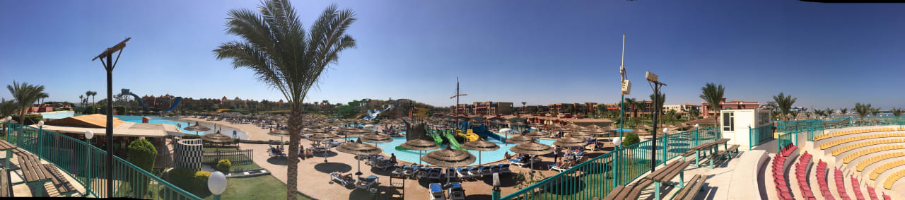 Pool Hotel Titanic Palace