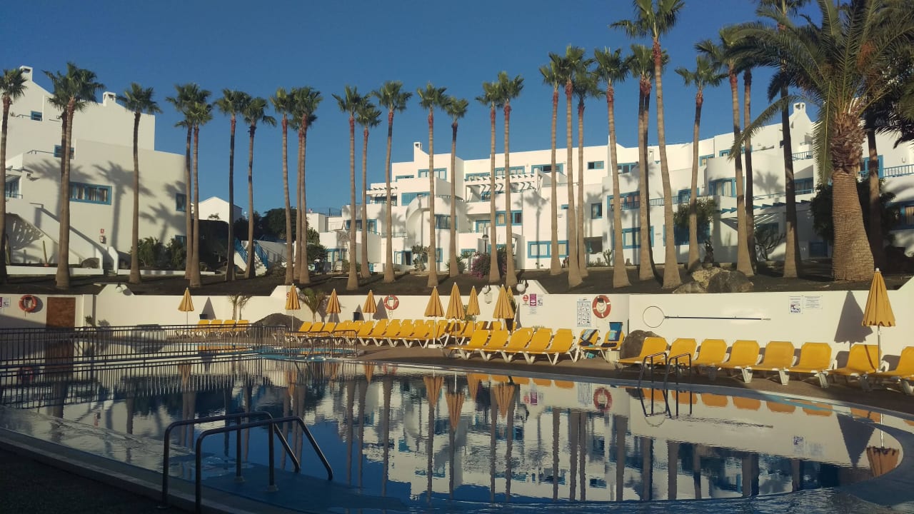 Schöne Poolanlage Aparthotel Costa Mar