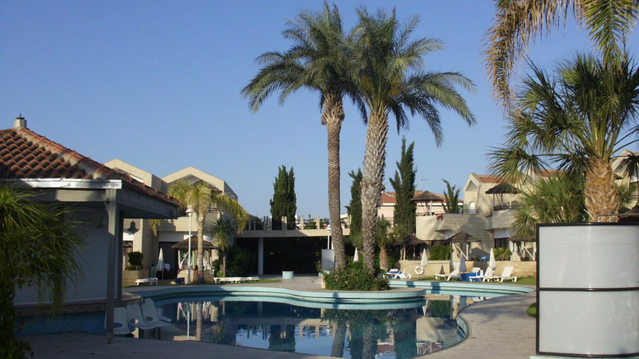 Bungalows Palm Beach Hotel & Bungalows