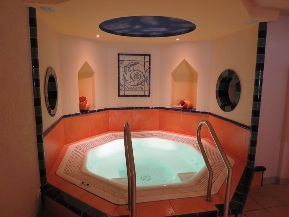 Whirlpool Erfurth's Bergfried Ferien & Wellnesshotel