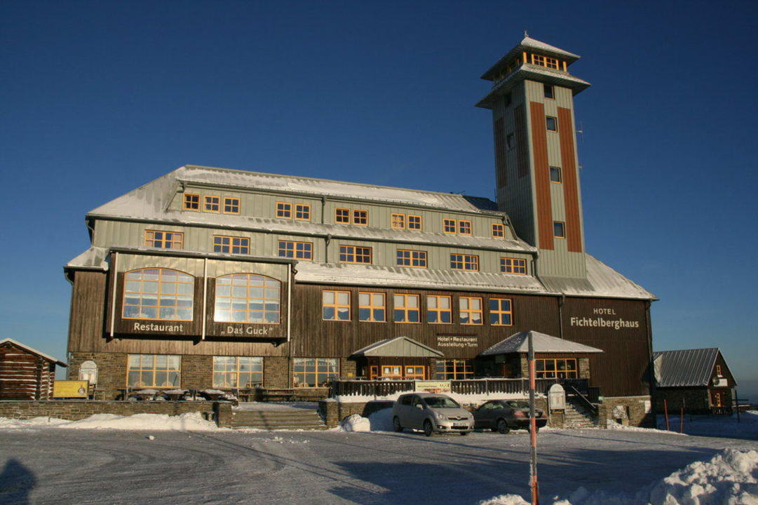Außenansicht Hotel Fichtelberghaus