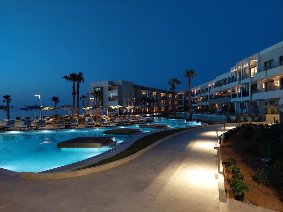 Pool AMIRA Luxury Resort  Adults Only