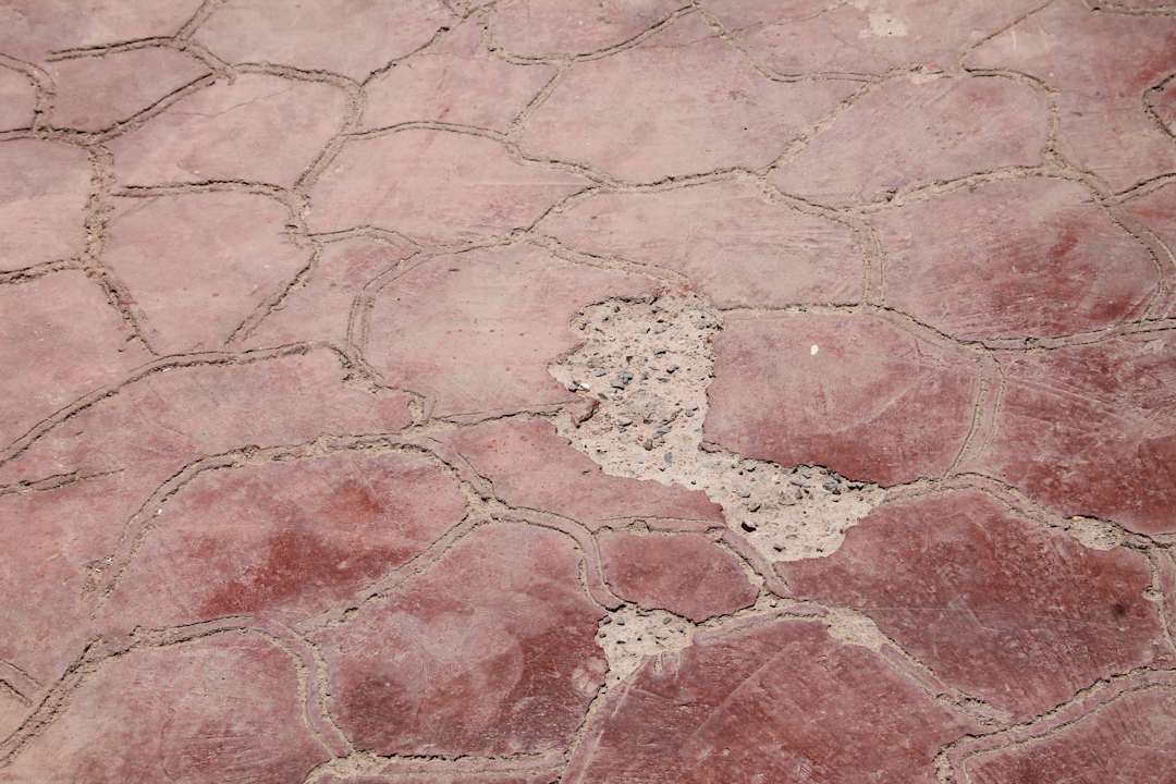 Verletzungsgefahr auf dem Weg zum Pool Pickalbatros Alf Leila Wa Leila Resort - Neverland Hurghada