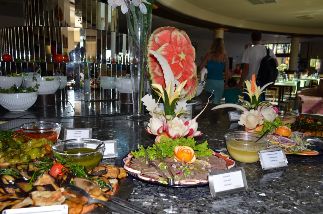 Mittagsbuffet TUI BLUE Palm Garden