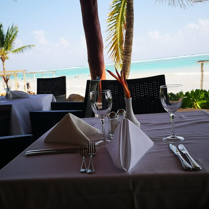 Gastro Akumal Bay Beach & Wellness Resort