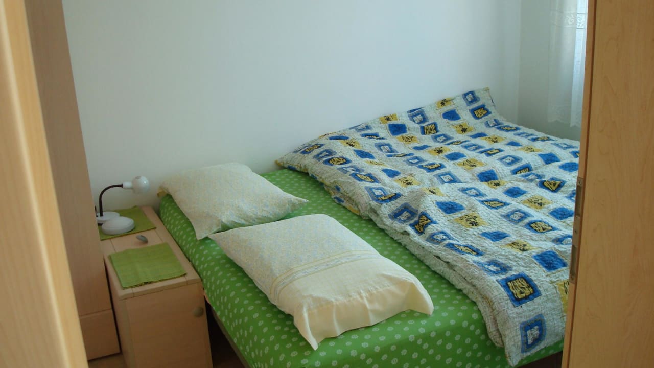 Apartma Red Room Apartments Dana Bovec