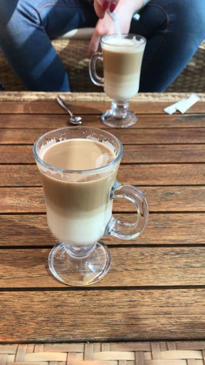 Gastro Azura Deluxe Resort & Spa Hotel