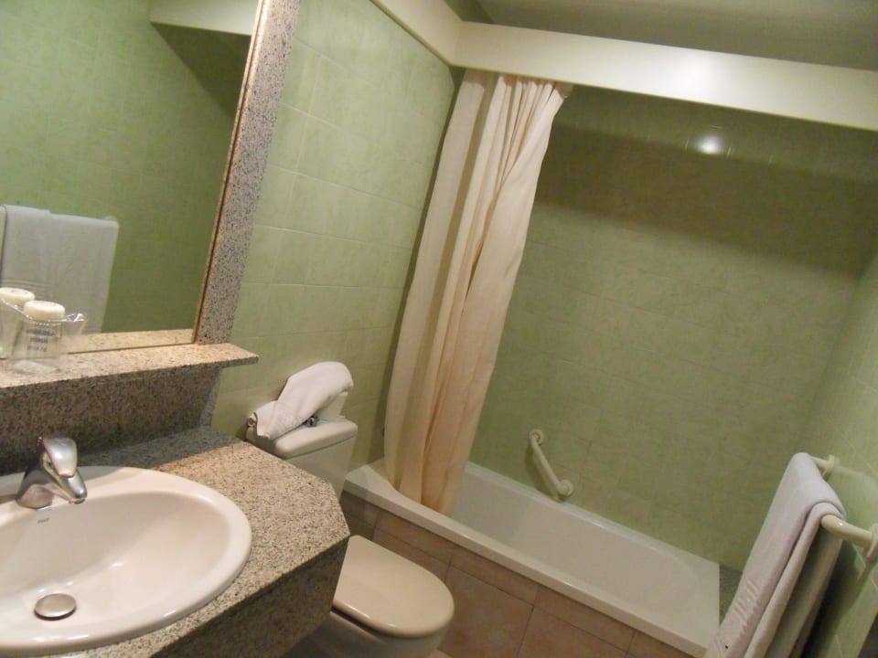 Bad Hotel LIVVO Anamar Suites