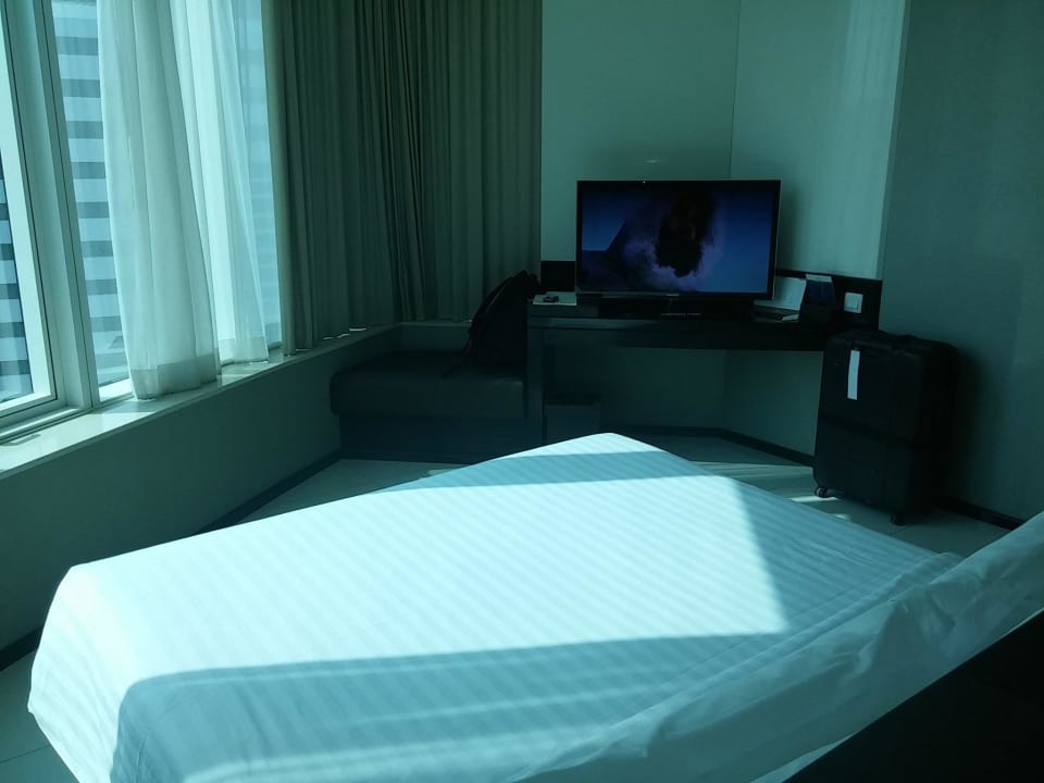 Bett und TV Grande Centre Point Hotel Terminal 21