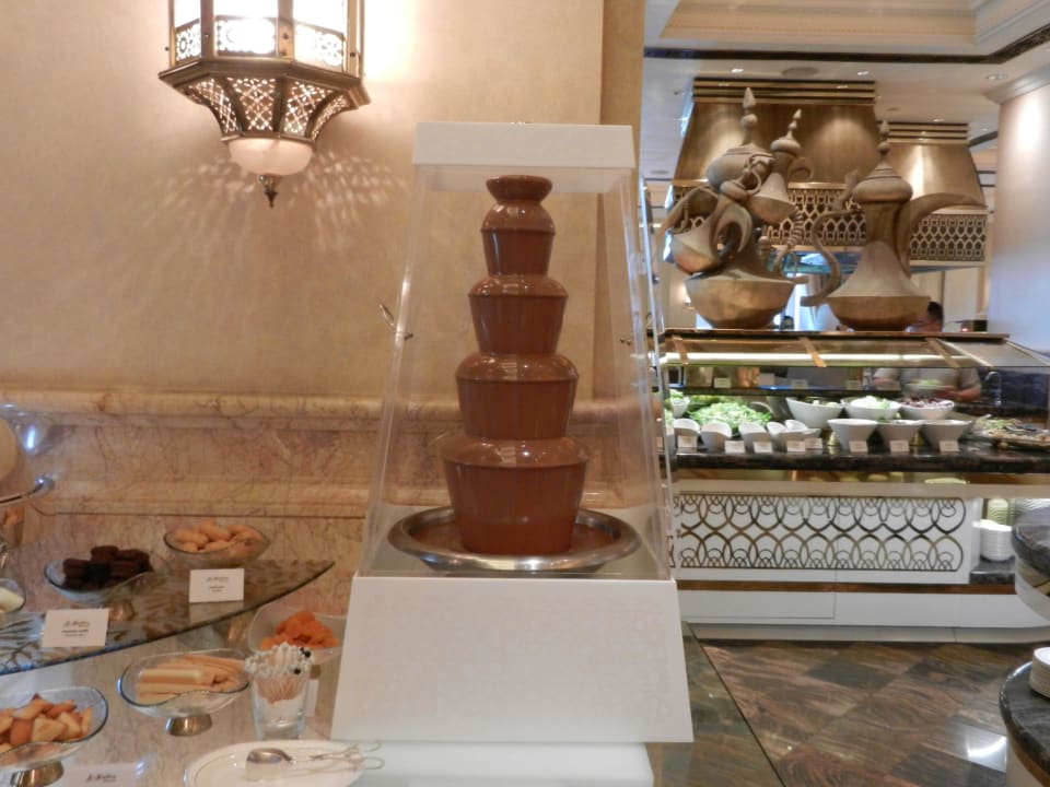 Schokobrunnen im La Vendome Emirates Palace Mandarin Oriental