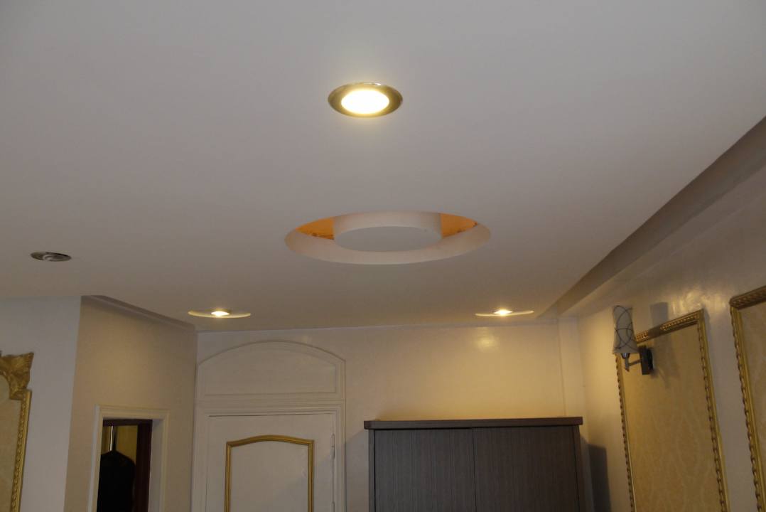 Ceiling of room 602 Hotel Thaison Palace