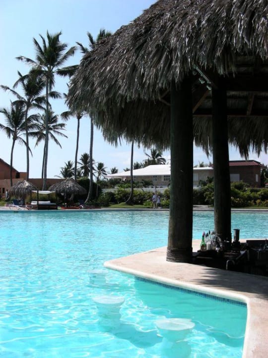 Poolbar Punta Cana Princess All Suites Resort & Spa