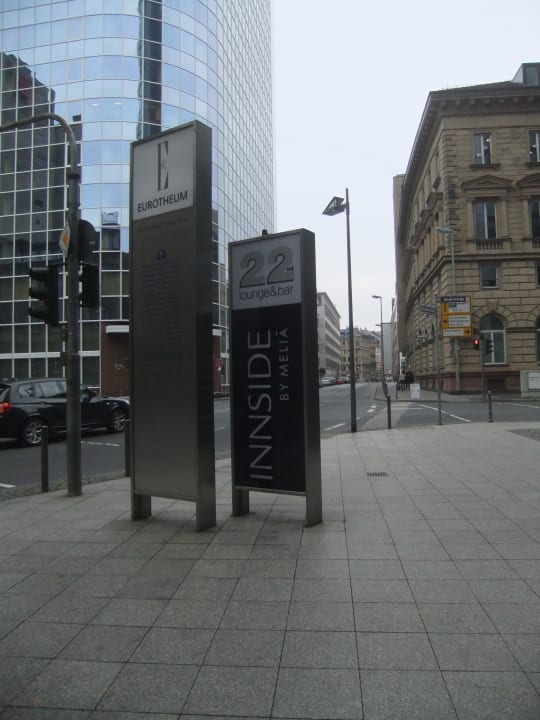 Eingang INNSIDE by Meliá Frankfurt Eurotheum
