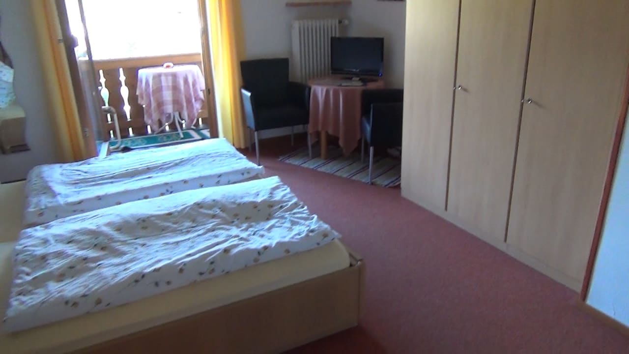 Zimmer Ferienwohnungen Quellenhof
