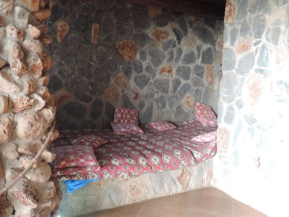 Ruheecke auf der Terrasse unseres Zimmers Kuriftu Resort