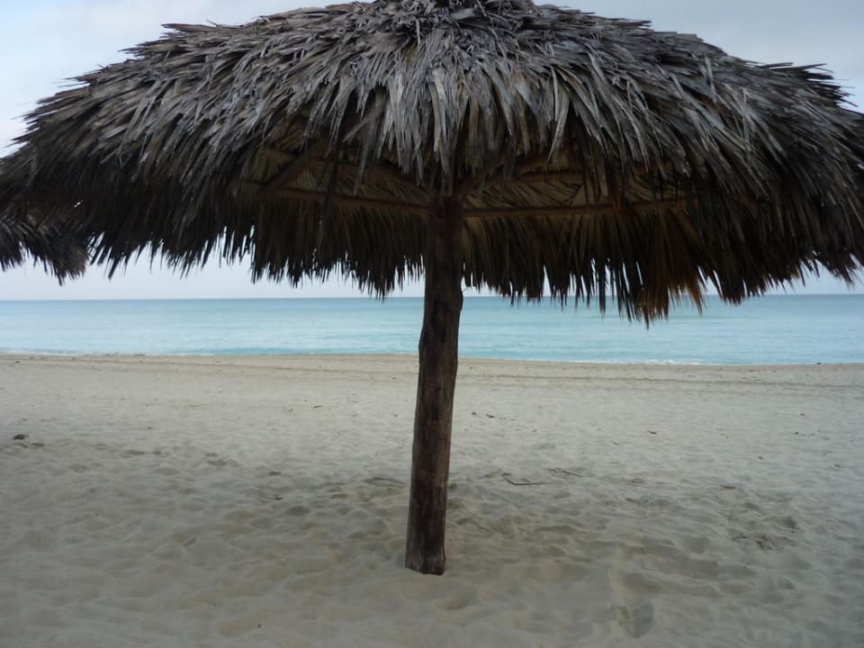 Morgens am Strand Iberostar Origin Taínos
