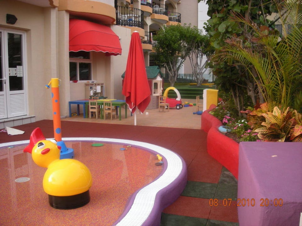 Malutki basenik dla dzieci Bull Dorado Beach & Spa