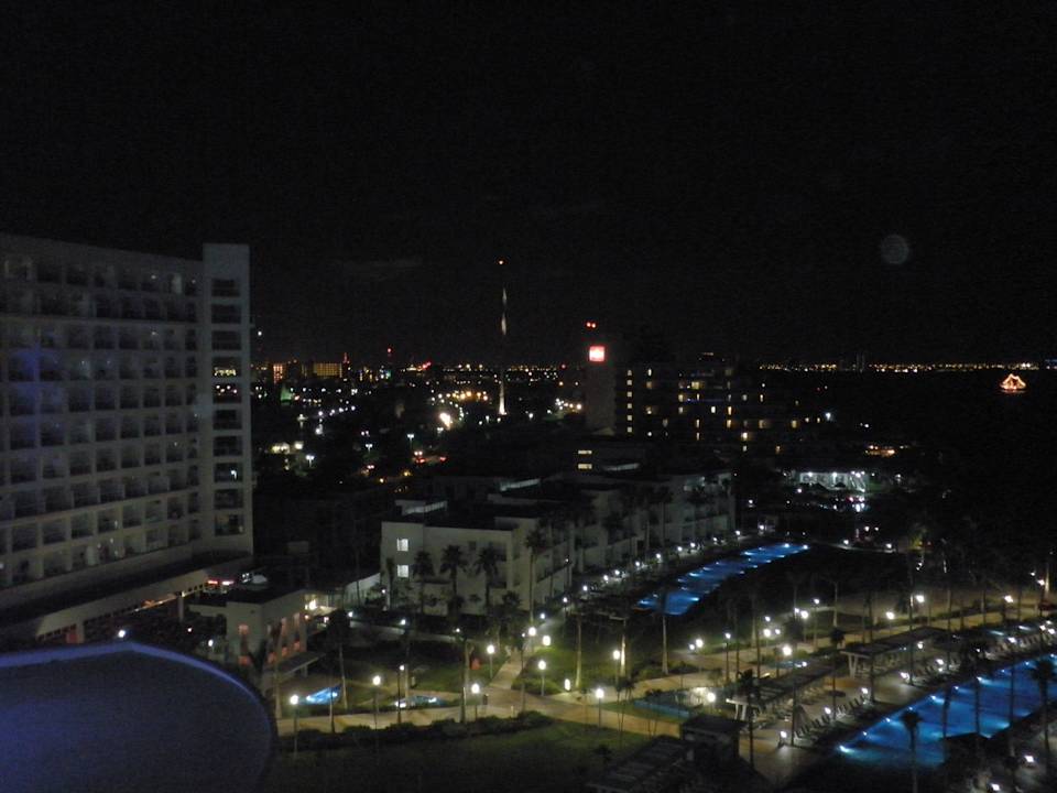 Hotel Riu Palace Peninsula bei Nacht Hotel Riu Palace Peninsula