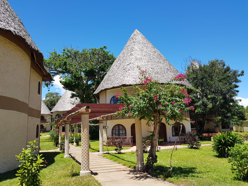 Gartenanlage Neptune Paradise Beach Resort & Spa