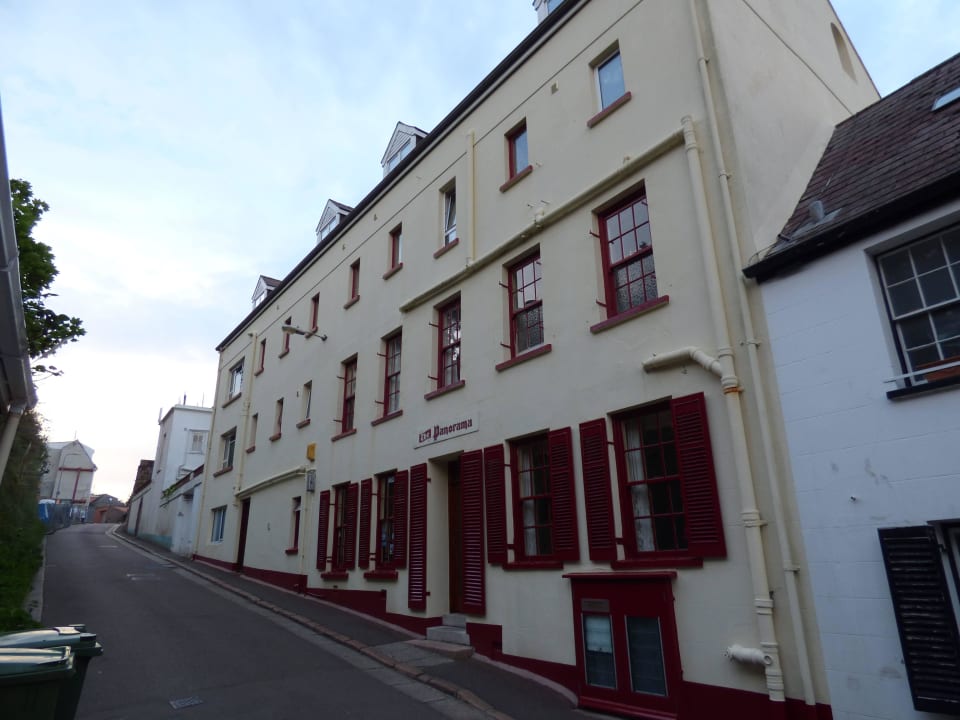 Der eigentliche Eingang von der Straße aus Panorama Guest House