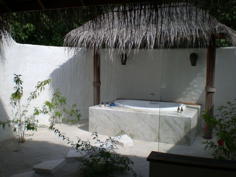 Whirpool Ramba Hideaway Beach Resort & Spa