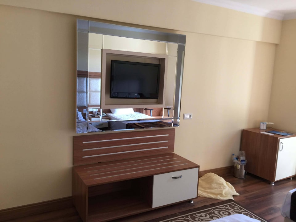 TV Oz Hotels Incekum Beach