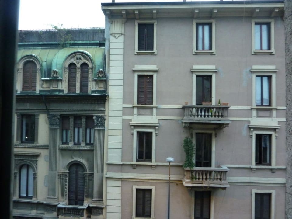 Ausblick aus dem Zimmer im 3.Stock Hotel Mediolanum