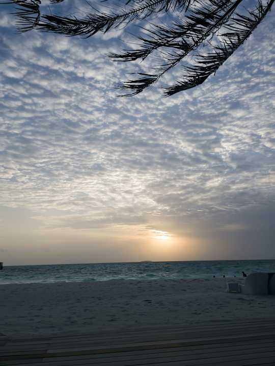 Strand Meeru Maldives Resort Island