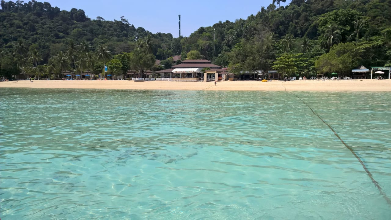 Vom Longtailboot aus Hotel Koh Hai Paradise Resort