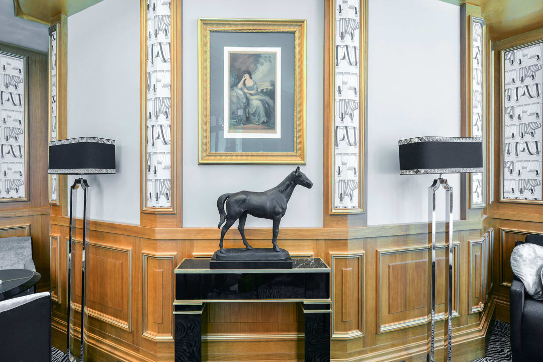 Lobby Maison Astor Paris, Curio Collection by Hilton
