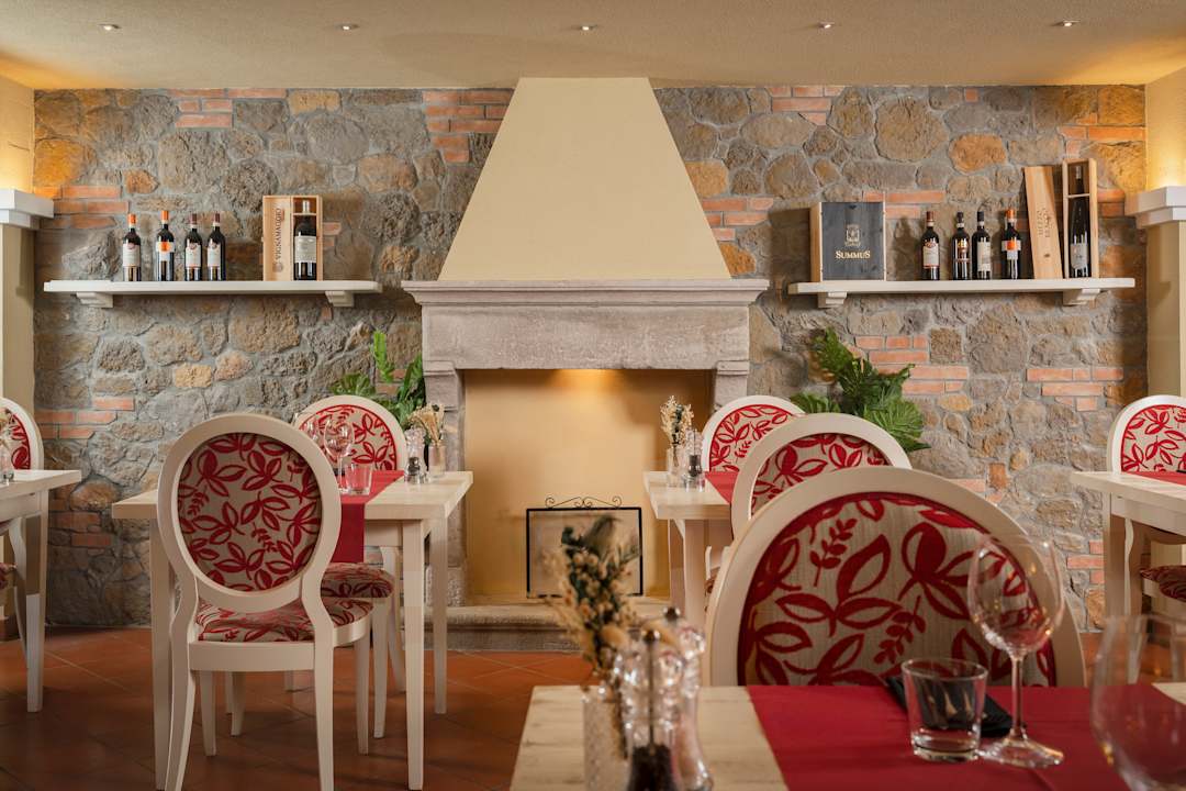 Gastro Hotel Casolare le Terre Rosse