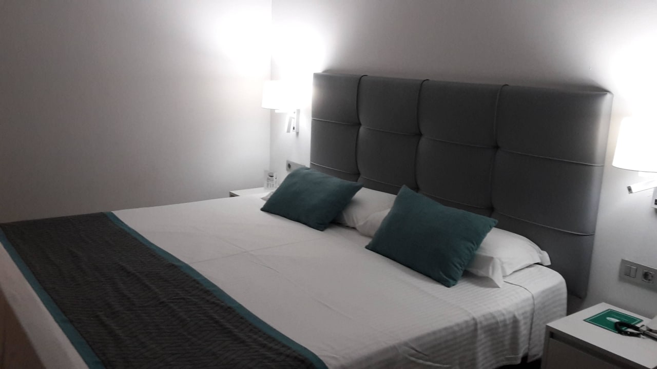 Schönes, großes Bett :) Hotel Las Costas