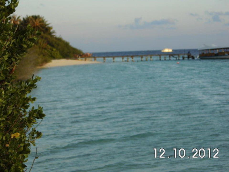 Blick zu Anlegestelle Embudu Village