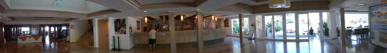 Lobby Hotel Riu Palace La Mola