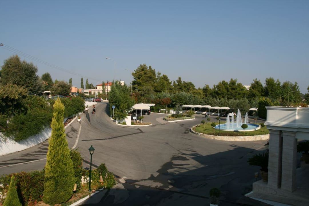 Eingangsbereich im unteren Teil der Anlage Aegean Melathron Thalasso Spa Hotel