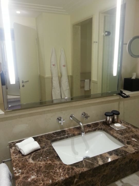 Badezimmer Waschbecken  Rocco Forte The Charles Hotel