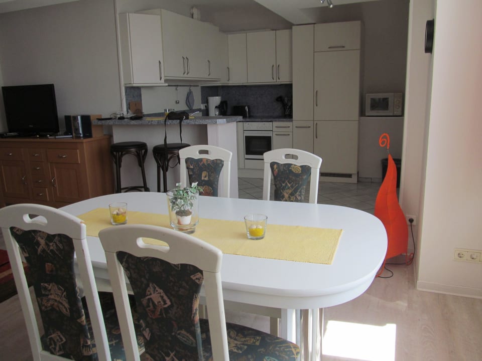 Essecke mit einer Super ausgestatteten Küche Strandhotel