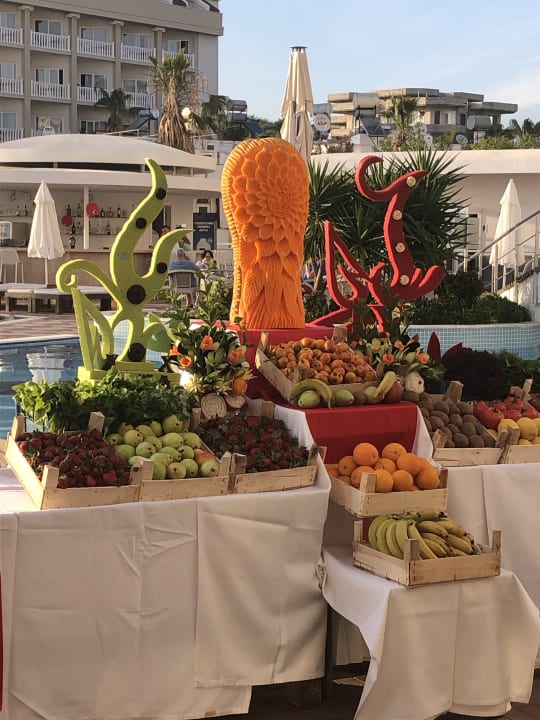 Gastro Laguna Beach Alya Resort & Spa Hotel