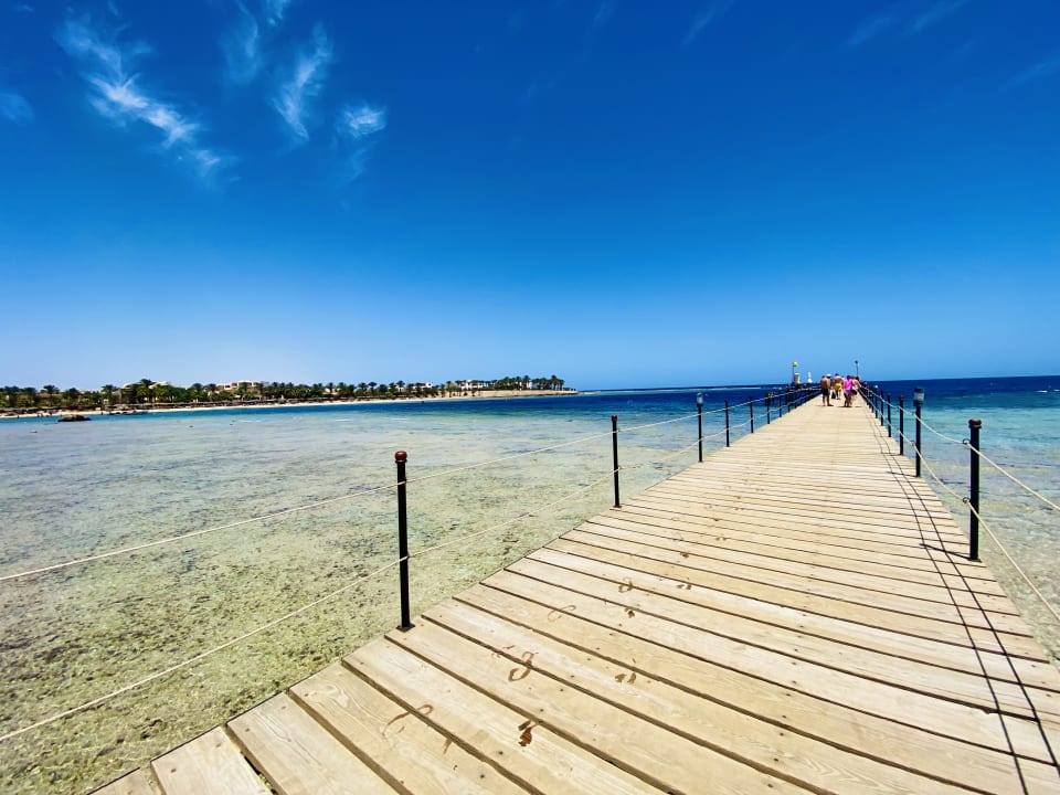 Strand Brayka Bay Resort